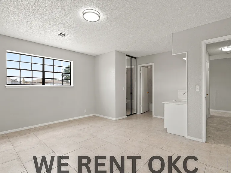3611 Wynn Cir #1 — Photo 35