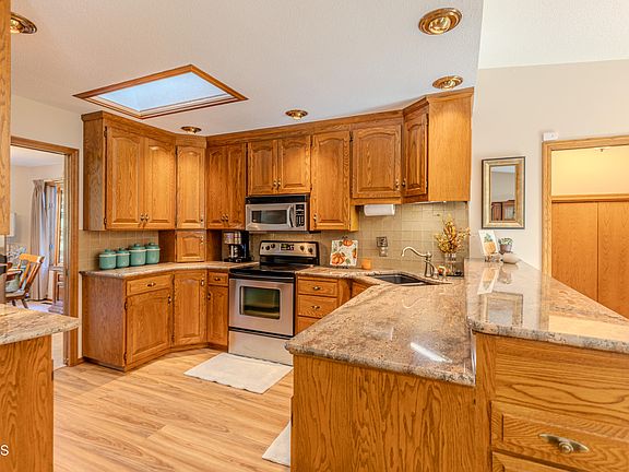 5th image of 10744 Chokecherry Dr