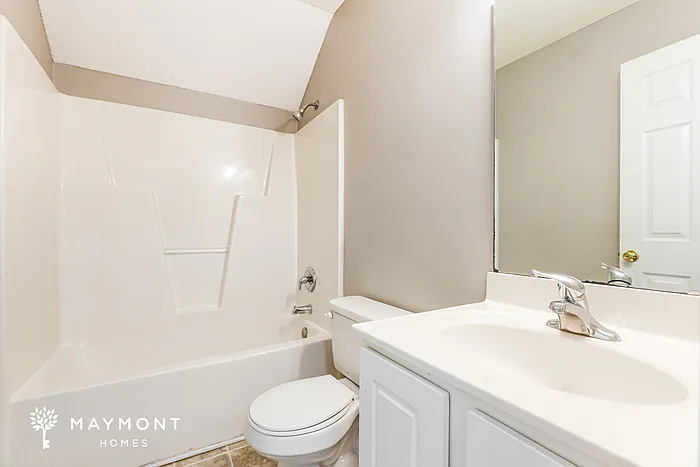 313 Denman Loop — Photo 13
