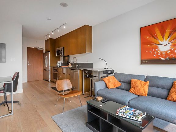 3rd image of 250 E 6th Ave #463