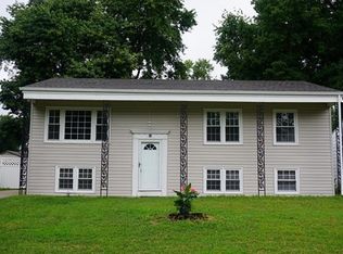 16 Preakness Dr, Saint Peters, MO 63376