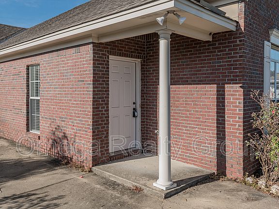 4th image of 521 McGregor Ct