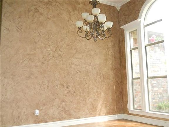 3rd image of 162 Marseille Dr