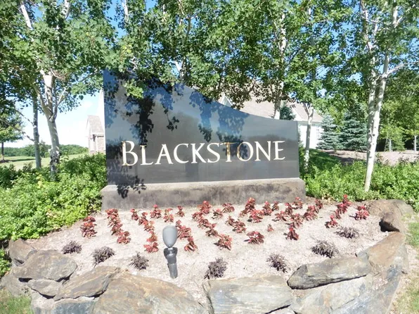 9820 Saint Andrews Dr, Marengo, IL 60152