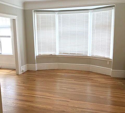 4th image of 830 Bush St #604