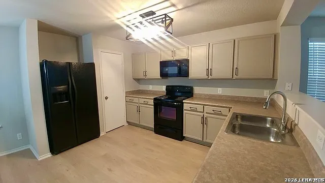 146 Cindy Lou Dr — Photo 4
