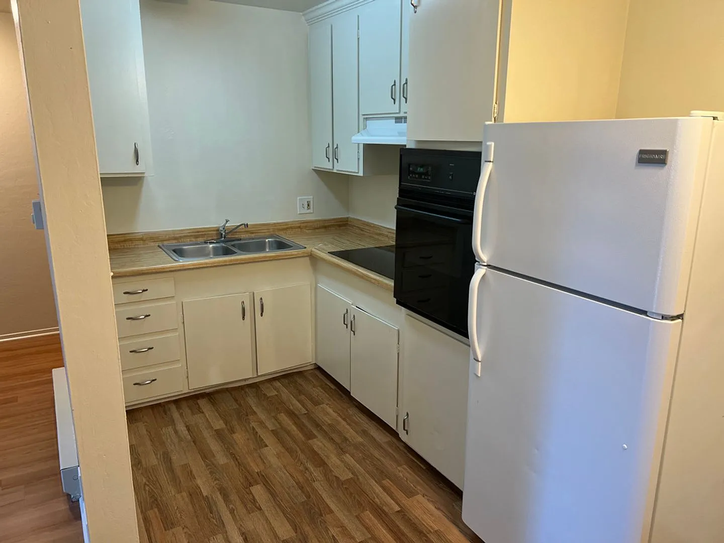 Homestead Apartments — Photo 3