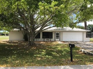 6862 Candlewood Dr, Fort Myers, FL 33919