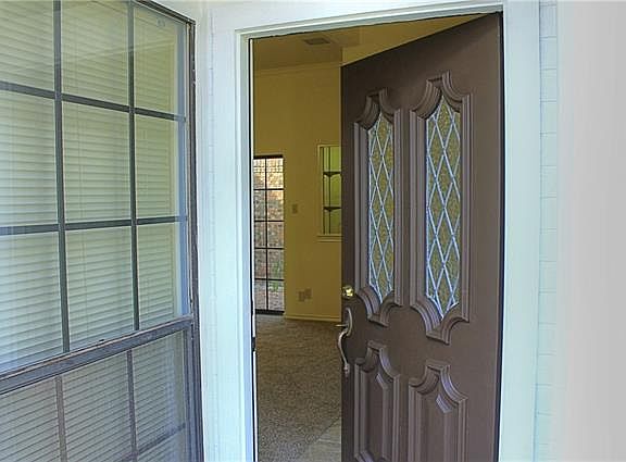 5th image of 739 Monique Pl