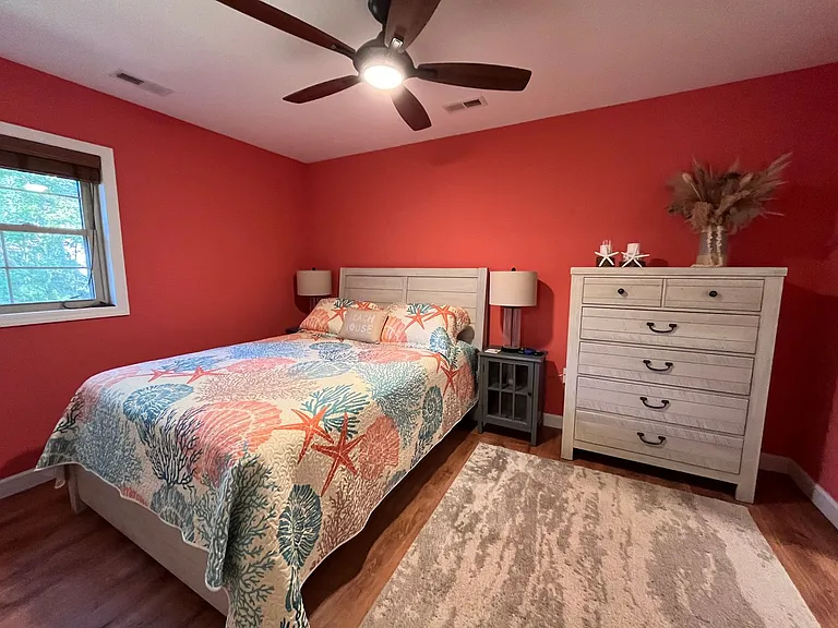203 Fox Ln — Photo 13