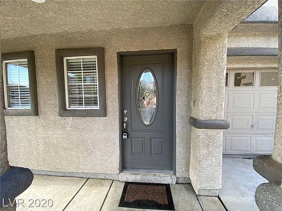 3rd image of 1136 Paradise Desert Ave