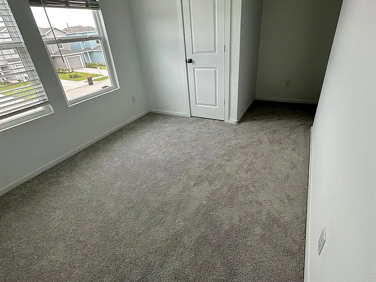 939 Pertuso Ln — Photo 15