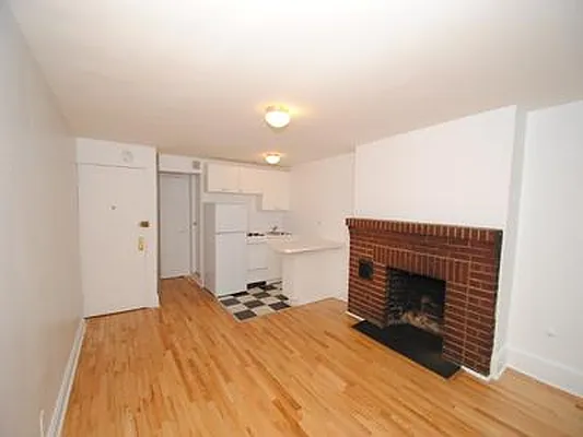 Rented by Buchbinder & Warren | media 22