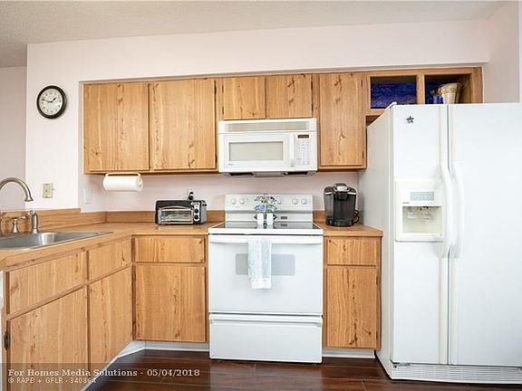 4th image of 2221 Cypress Island Dr APT 605