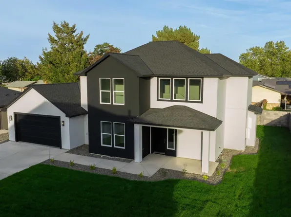 1056 N Grant Pl, Kennewick, WA 99336