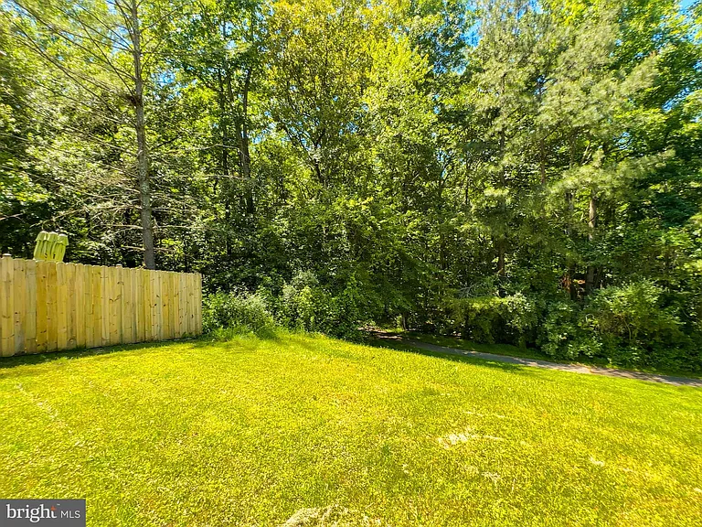 7822 Quill Point Dr — Photo 36