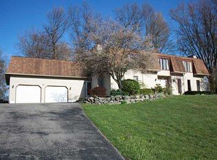 1944 Daansen Rd, Palmyra, NY 14522