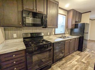 148 Birch Ct #148, Belleville, MI 48111