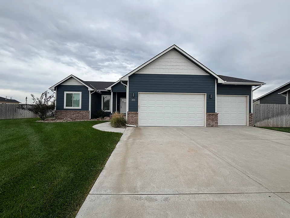 4606 S Doris Ct