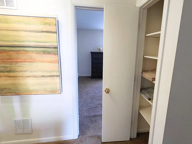 Morningside Apartments — Photo 15