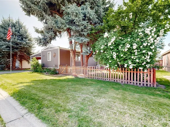 968 NE Empire Street, College Place, WA 99324