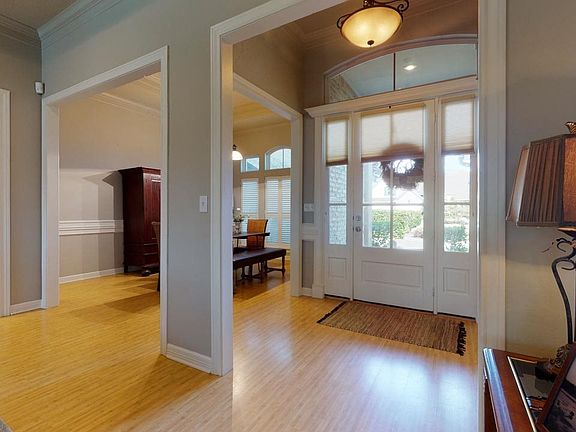4th image of 7825 Deerchase Dr