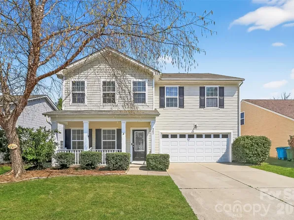 903 Traditions Park Dr, Pineville, NC 28134