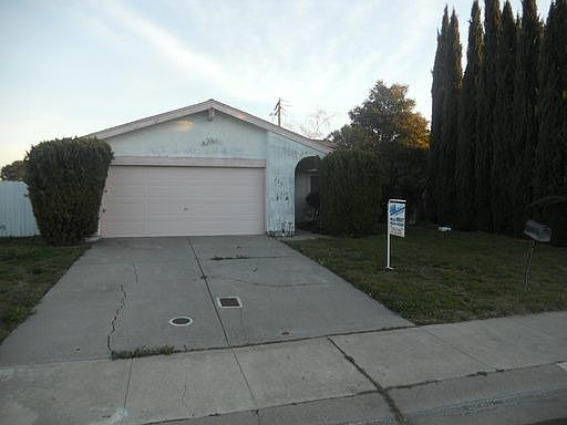 1st image of 735 Turnstone Dr