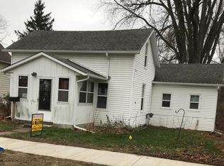 348 Wells St, Caro, MI 48723
