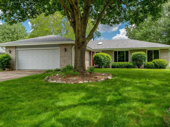 4574 Galleon Dr, Loves Park, IL 61111