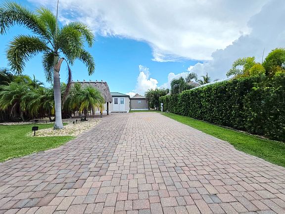 3rd image of 531 SW 39th Trce Lot 93