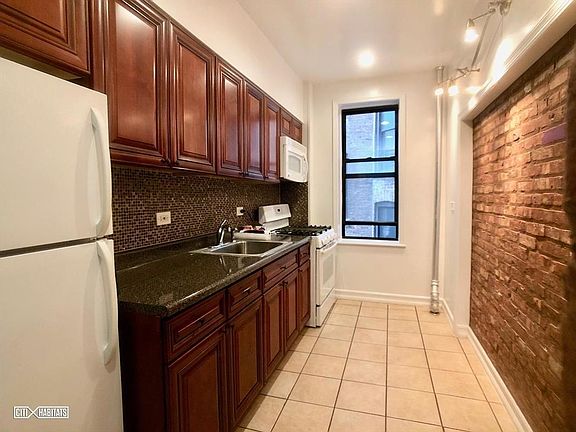 3rd image of 656 W 162nd St APT 2G