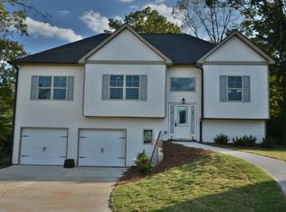 104 Cottage Way, Euharlee, GA 30145