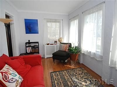 4th image of 98 Edgewood Ave