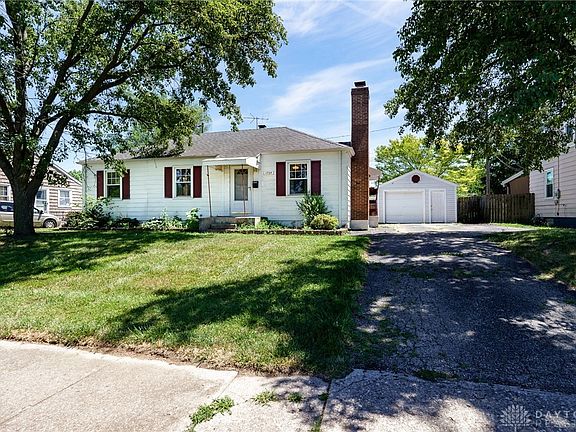2nd image of 1704 Russet Ave