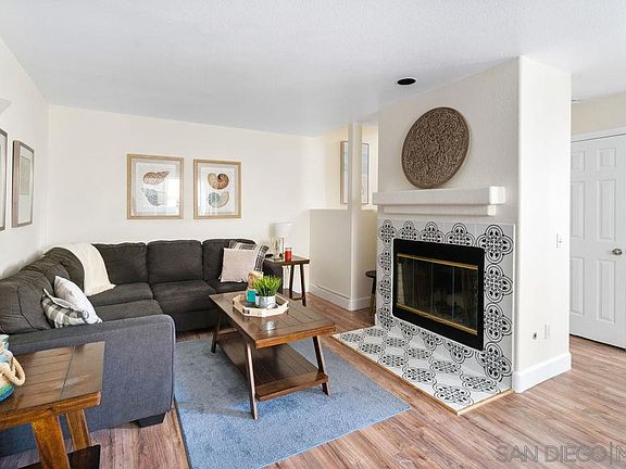 2nd image of 4069 Lamont St Unit 3