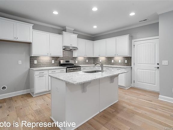 4th image of 13421 Copley Square Dr #5B