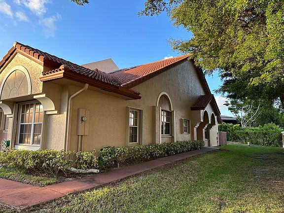 4th image of 9704 Malvern Drive