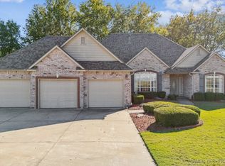 10314 E 92nd Pl N, Owasso, OK 74055