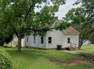 525 4th St, Winnsboro, SC 29180