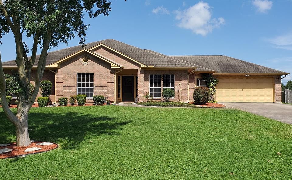 Solidly built with attention to details, this home is located in a friendly neighborhood. NO HOA, LOW LOW flood insurance.