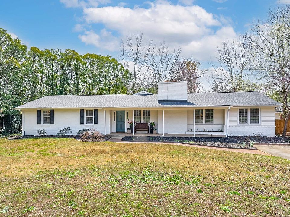 1st image of 8 Stonewall Ln