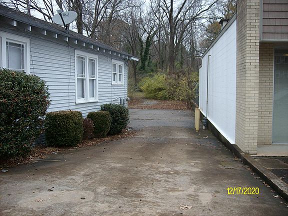 5th image of 1434 N Highland Ave