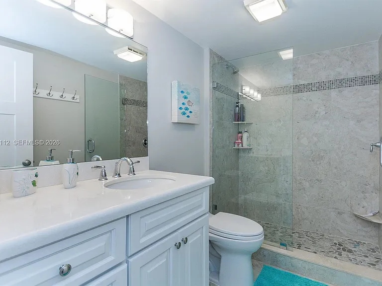 101 S Seas Dr #502 — Photo 29
