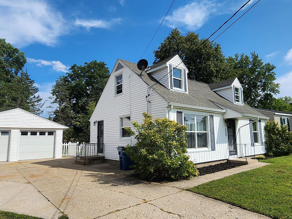 1st image of 4568 Westgate Dr NW