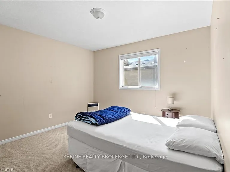 1841 Foxwood Ave #UPPER — Photo 23