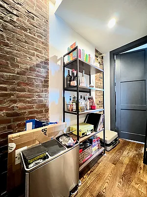 Rented by Mae Equities | media 4