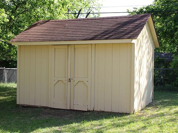 3rd image of 6211 Songwood Dr