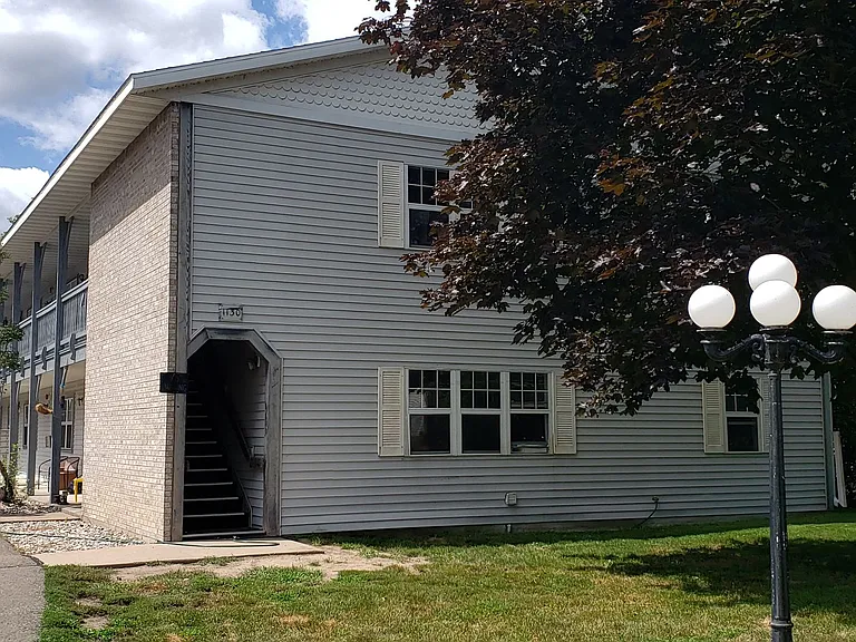 1130 Grand Ave — Photo 17