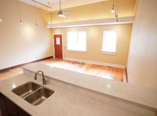 616 Mulberry St #102, Waterloo, IA 50703